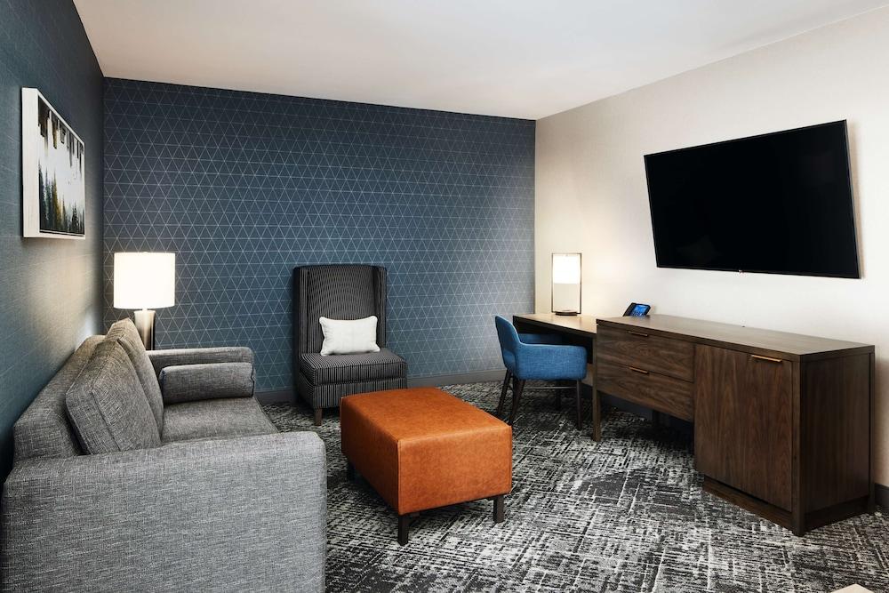 Hilton Charlotte Airport photo 50