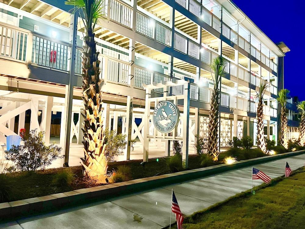 Saltwater Suites photo 54
