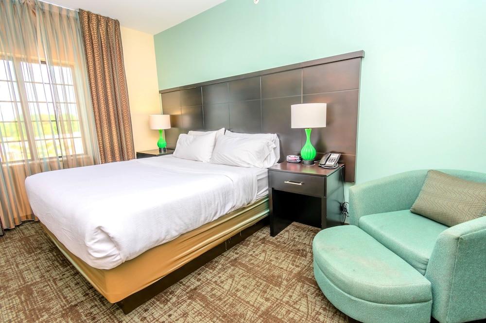 Staybridge Suites Houston IAH - Beltway 8 by IHG photo 41