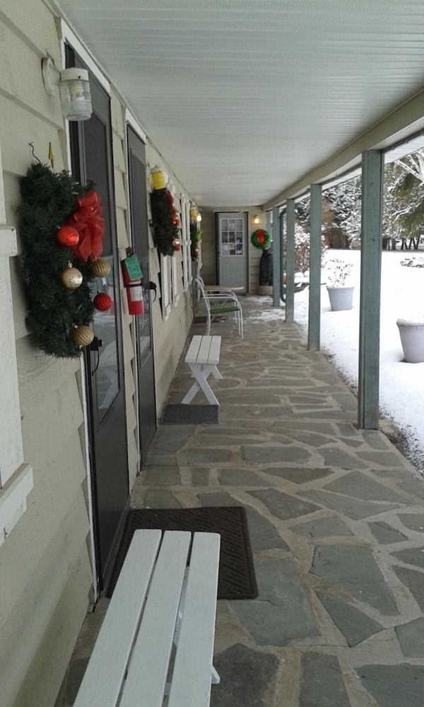 Black Bear Lodge photo 17