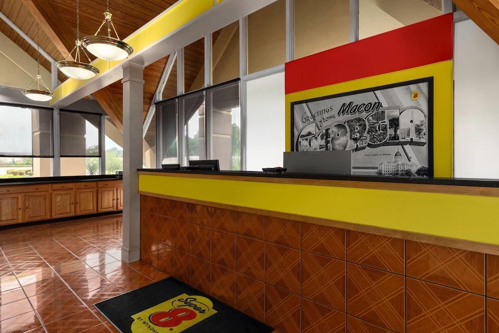 Econo Lodge photo 3