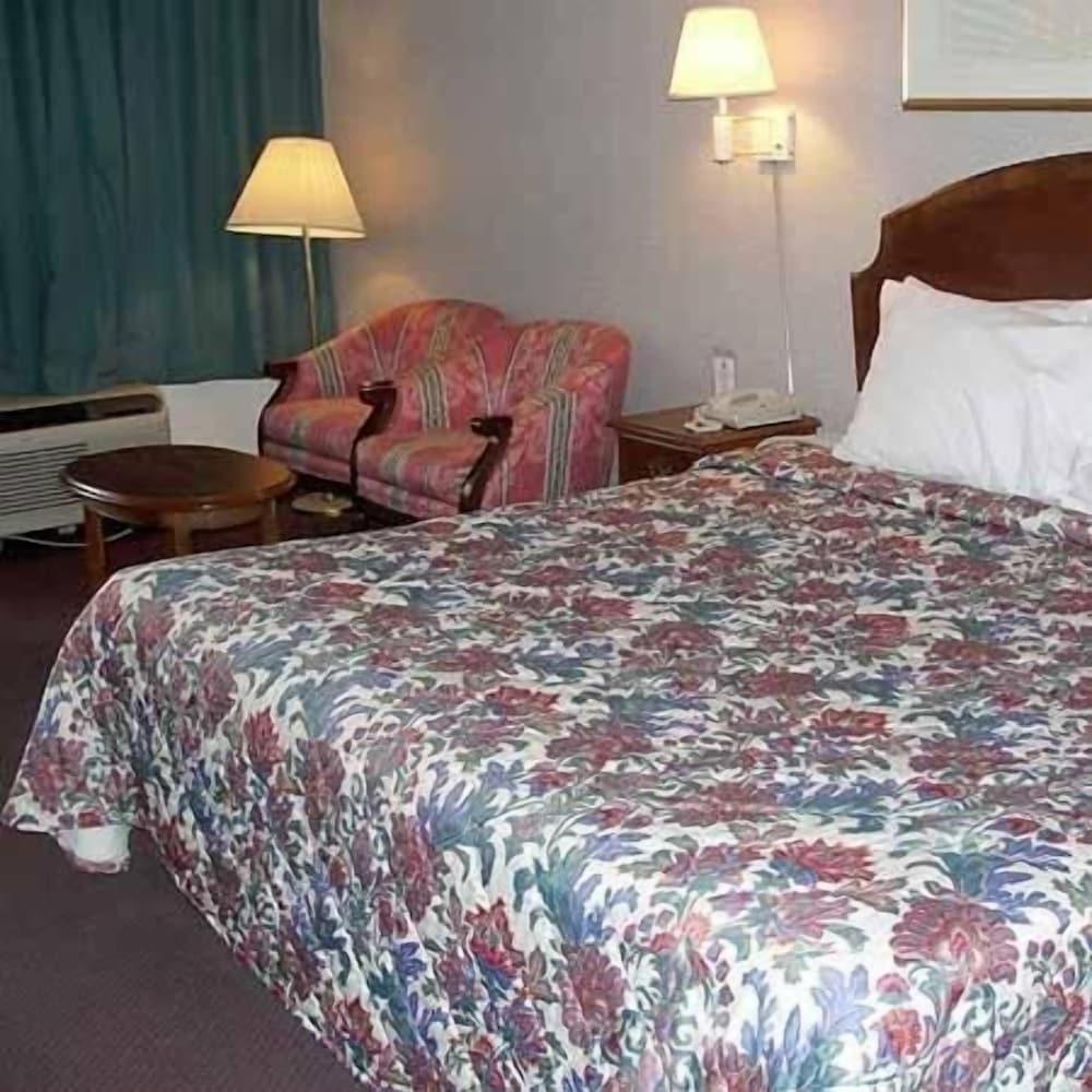 Royal Inn Knoxville Airport Alcoa photo 1