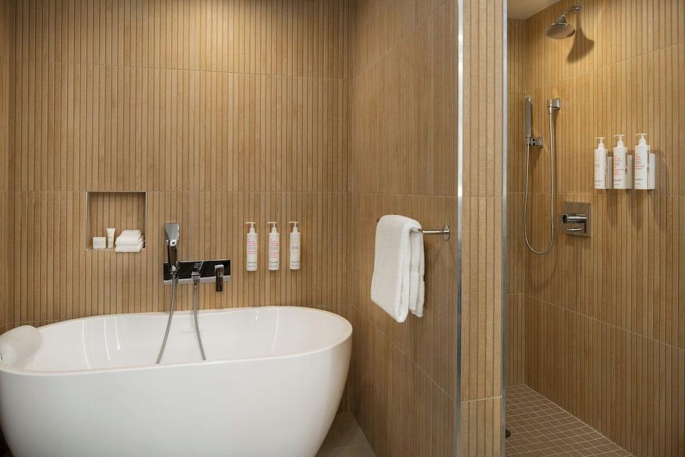 Marriott City Center photo 9
