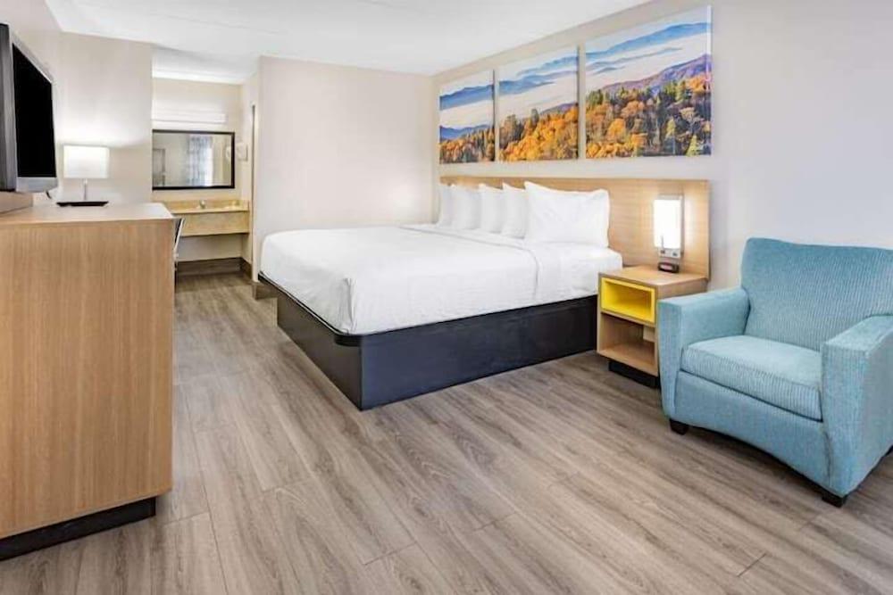 Days Inn by Wyndham Lake Park/Valdosta photo 6