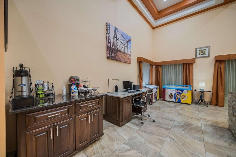 SureStay Hotel by Best Western Mt Pleasant photo 46