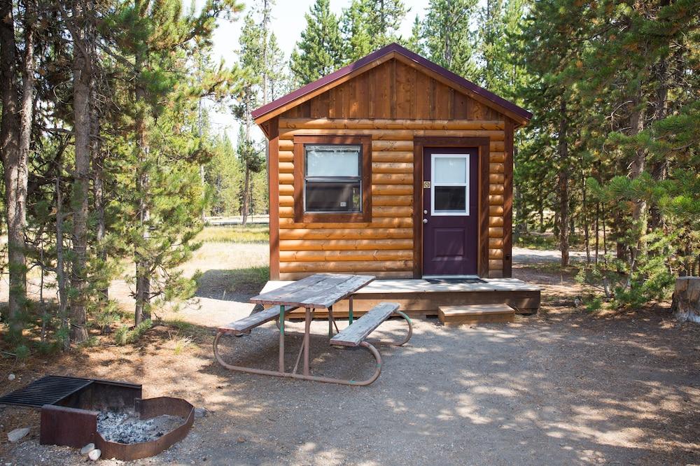 Headwaters Lodge & Cabins at Flagg Ranch photo 12