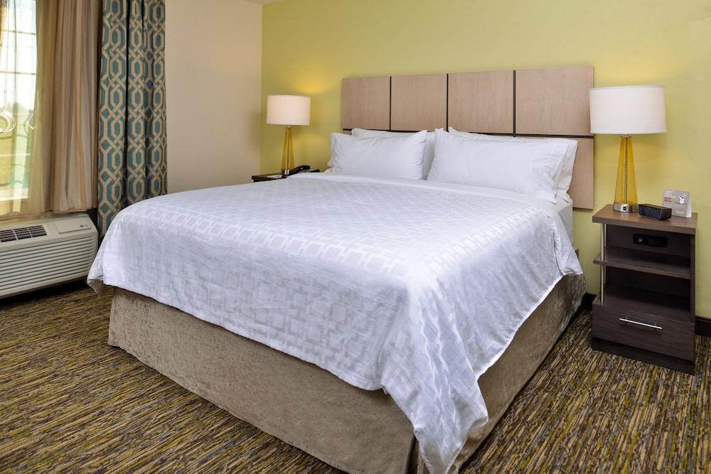 Candlewood Suites Lodi by IHG photo 4