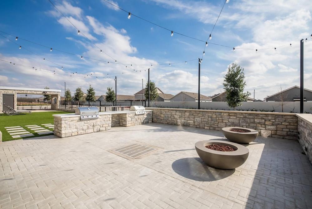 Everhome Suites Bastrop photo 31