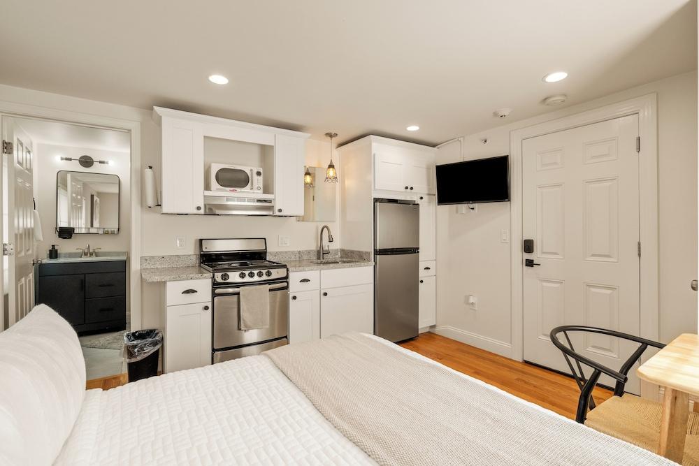 Hygge House Suites photo 45