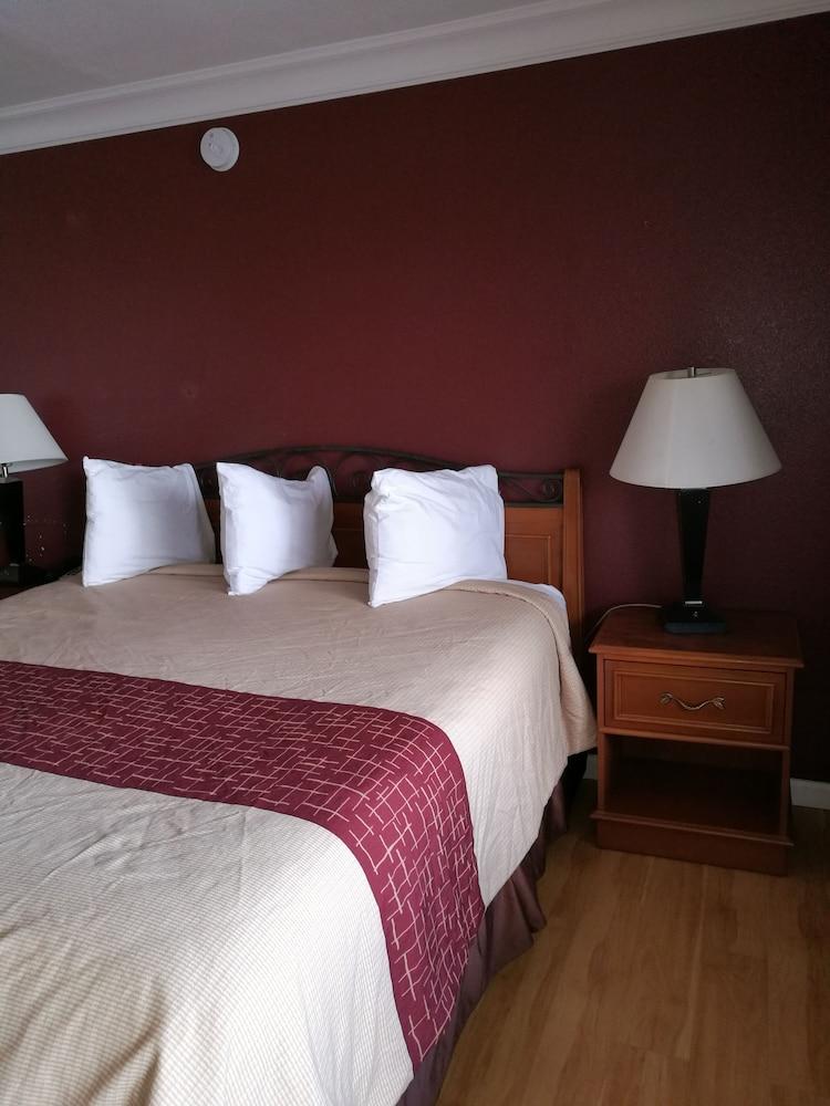 La Plaza Inn Los Banos photo 3