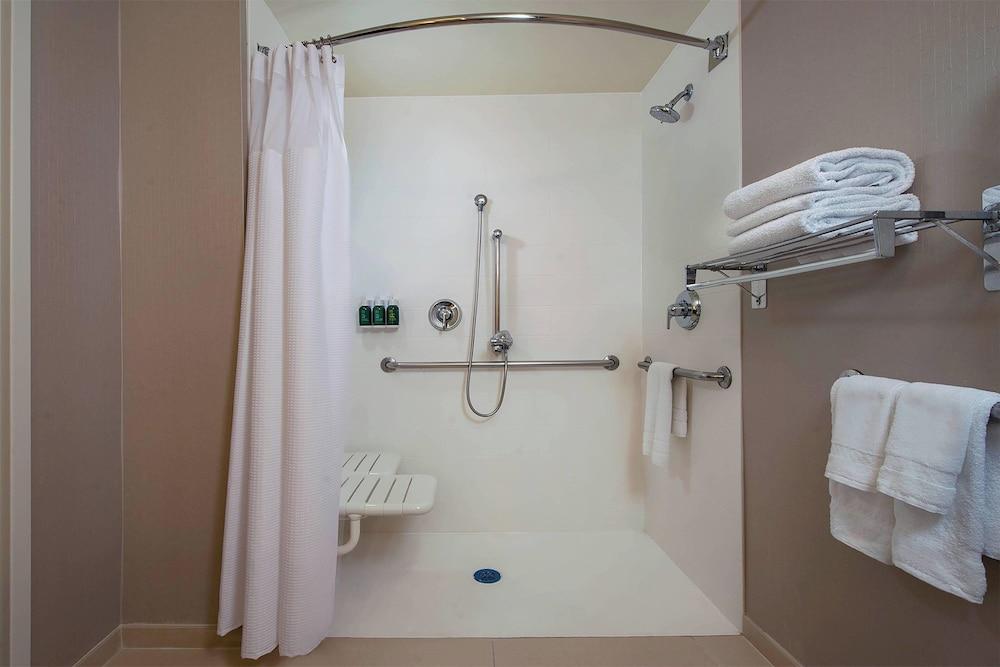 SpringHill by Marriott Centreville/Chantilly photo 10