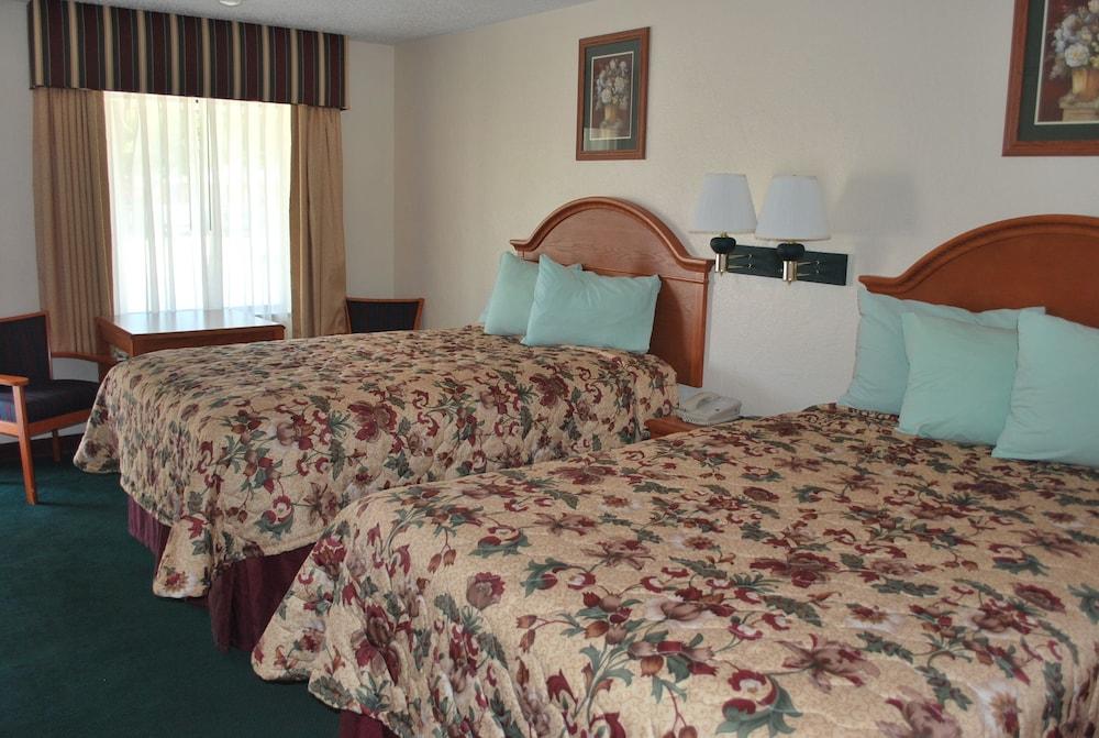 Americas Best Value Inn Lubbock E photo 23