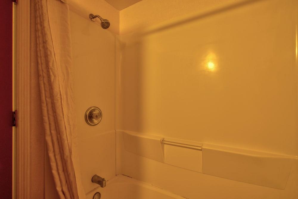 Clearwater Hotel photo 62