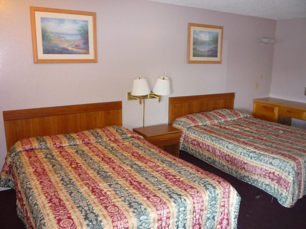 Nice Inn Yuba City photo 13