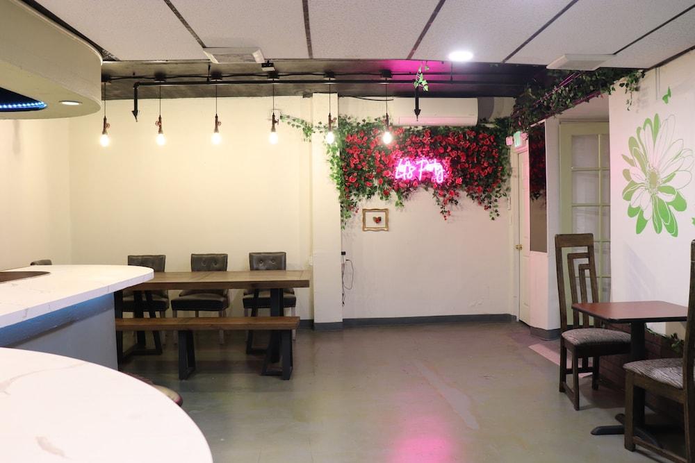 Hometel Suites - Los Angeles (Koreatown) photo 17