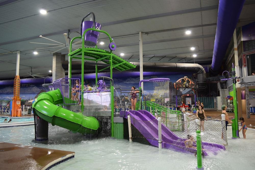 Metropolis Resort photo 44