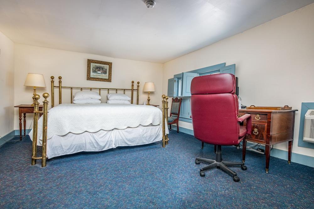Wayside Inn photo 84