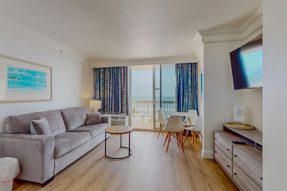 Daytona Beach Resort photo 12