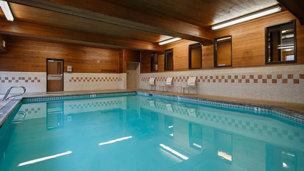 Best Western Plus Rama Inn & Suites photo 10