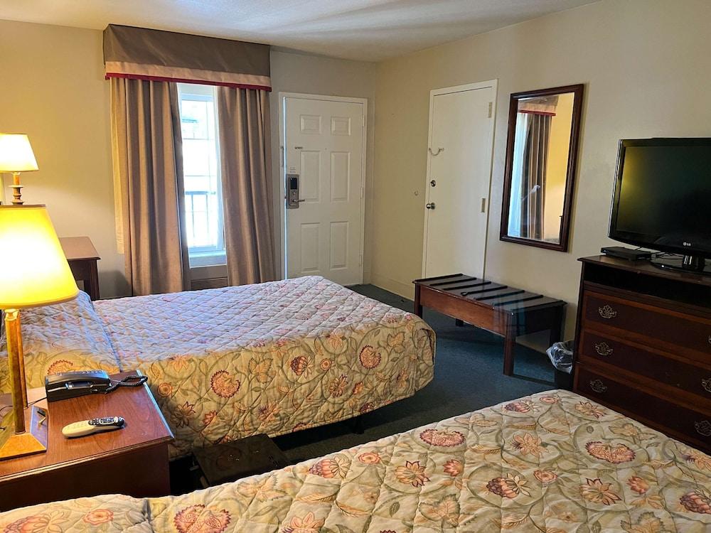 Motel 6 Bracey, VA – I-85 photo 7