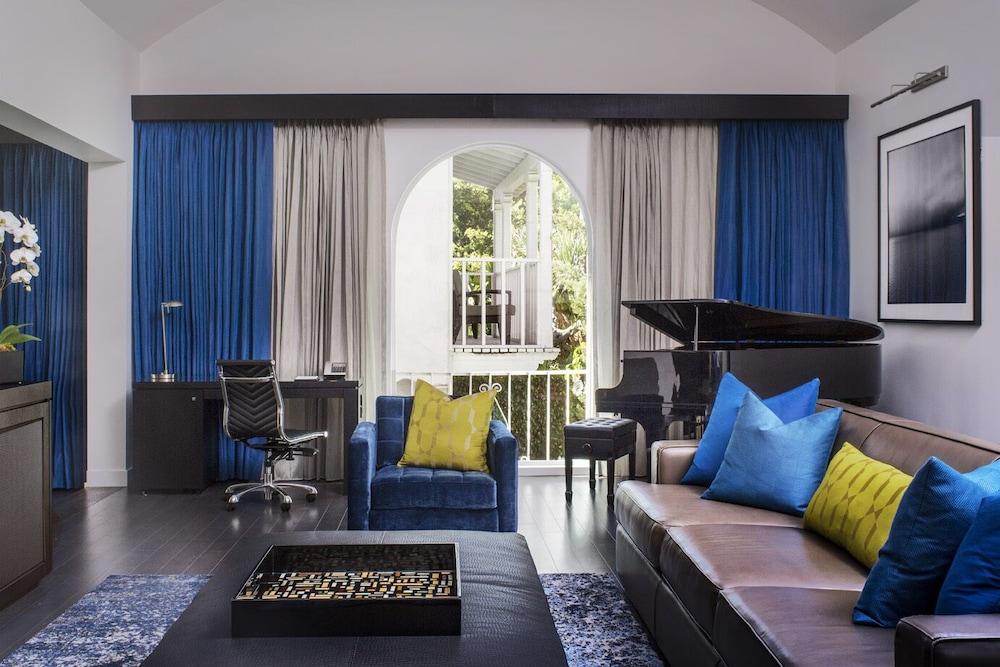 Sunset Marquis photo 32