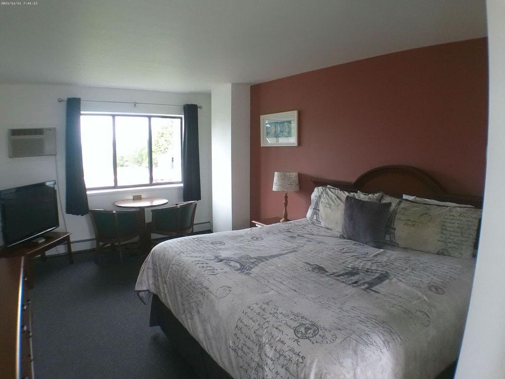 Crystal Lake Resort photo 24