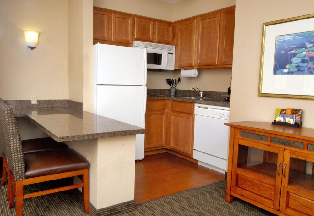 Aspen Suites photo 7