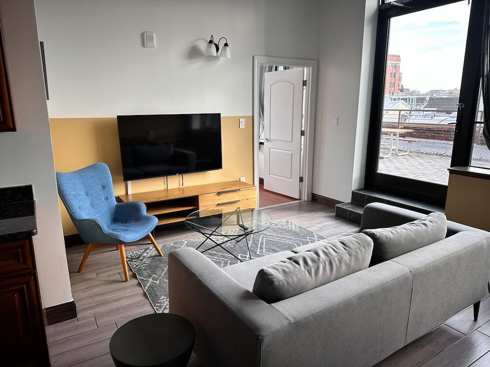 Sosuite at Independence Lofts - Callowhill photo 23