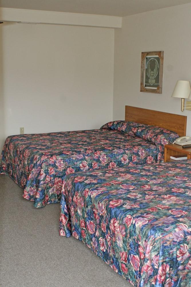 Iron Horse Inn photo 12
