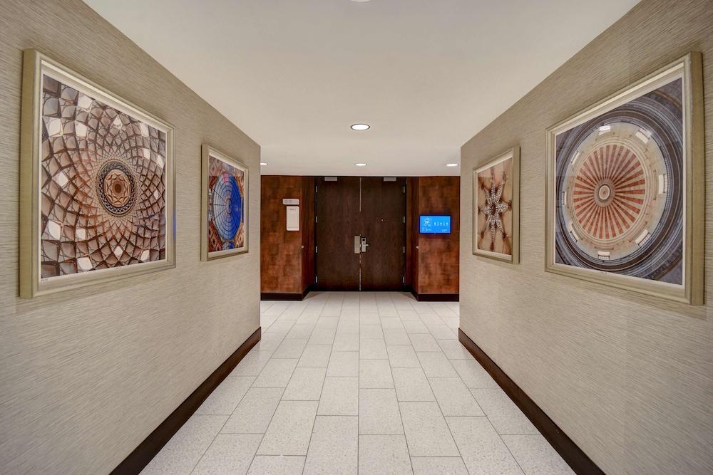 Hilton Garden Inn Kalamazoo photo 40