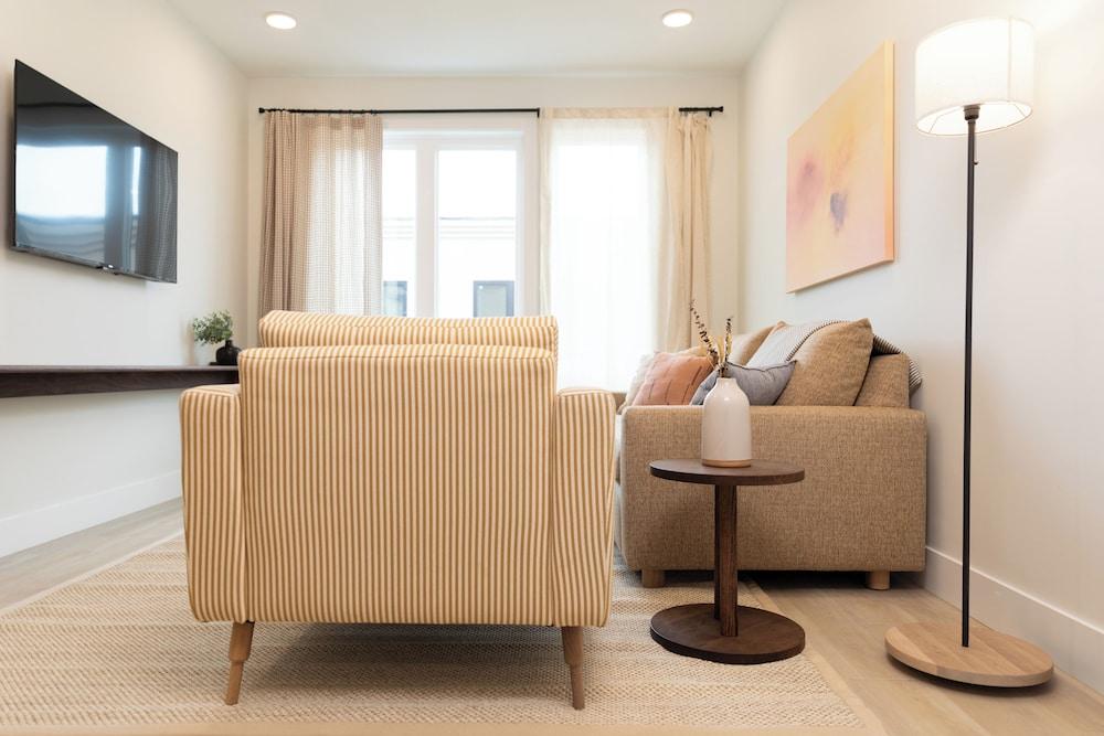 Boardwalk Suites & Residences By Kasa photo 17