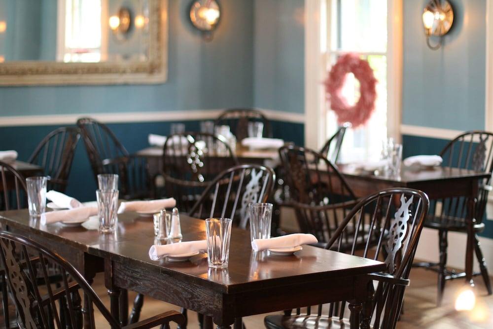 The Buxton Inn photo 70