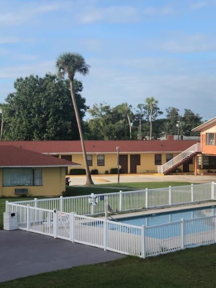 Heritage Inn photo 23