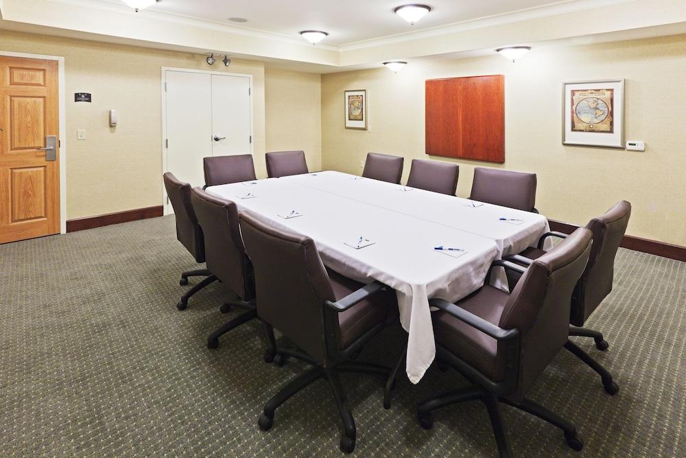 Staybridge Suites Wichita by IHG photo 44