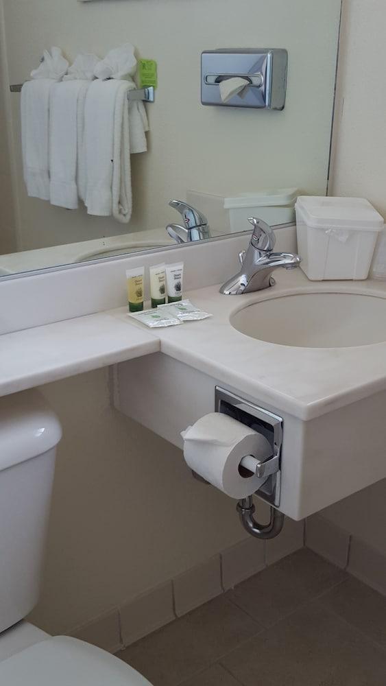 The Metropolitan Inn photo 15