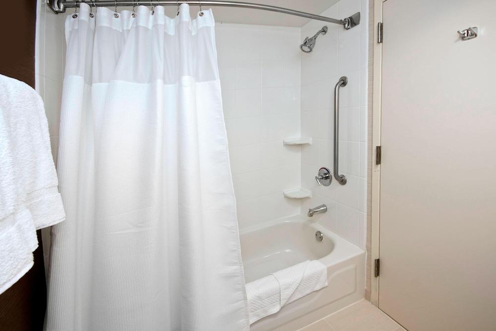 Fairfield Inn by Marriott Raleigh Airport/RTP photo 17