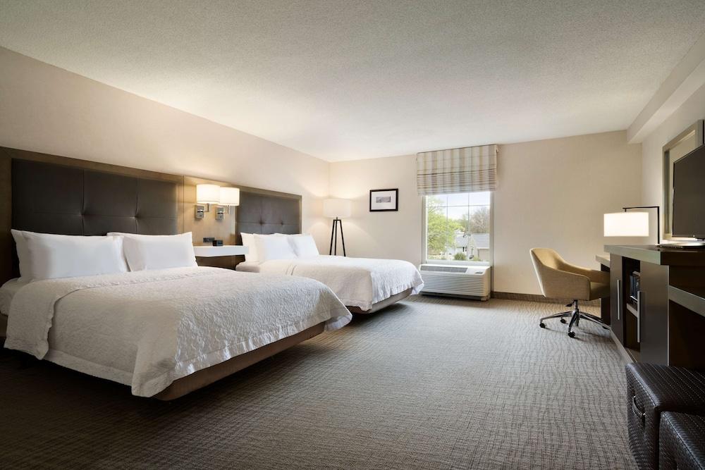 Hampton Inn & Suites Newport/Middletown photo 10