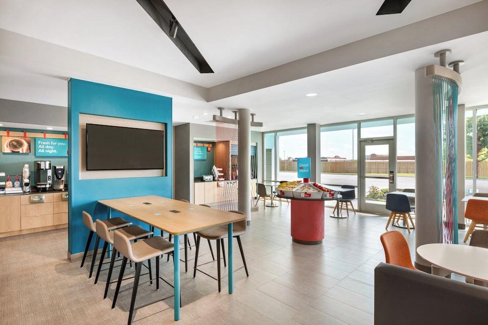 avid Hotel Mission East Mcallen Area by IHG photo 7