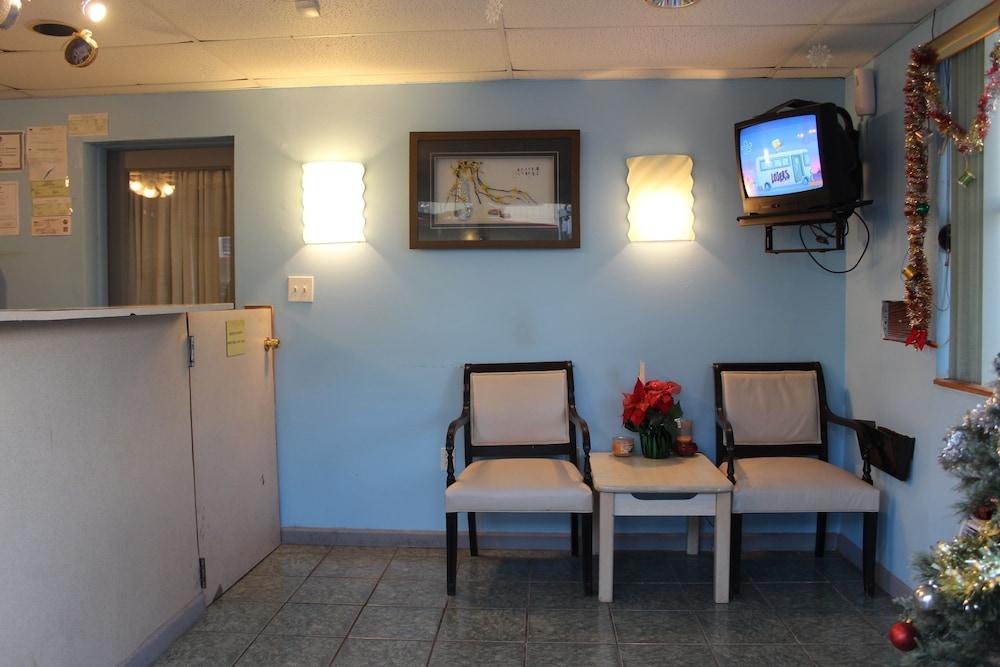Golden Orchid Inn photo 2