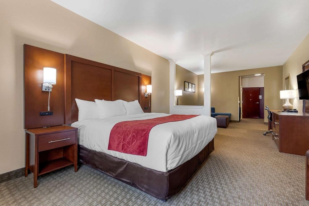 Comfort Suites Copperas Cove photo 38