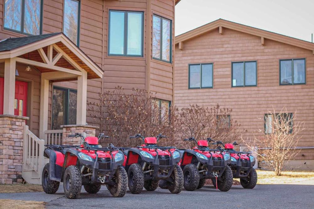 Bear Mountain Lodge photo 33