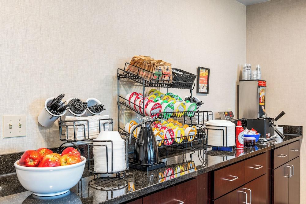 Boarders Inn & Suites by Cobblestone Hotels - Shawano photo 69