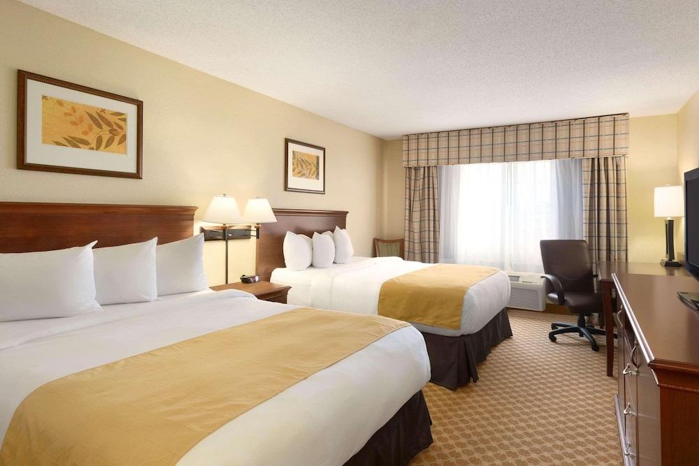 Country Inn & Suites by Radisson, Rochester, MN photo 5