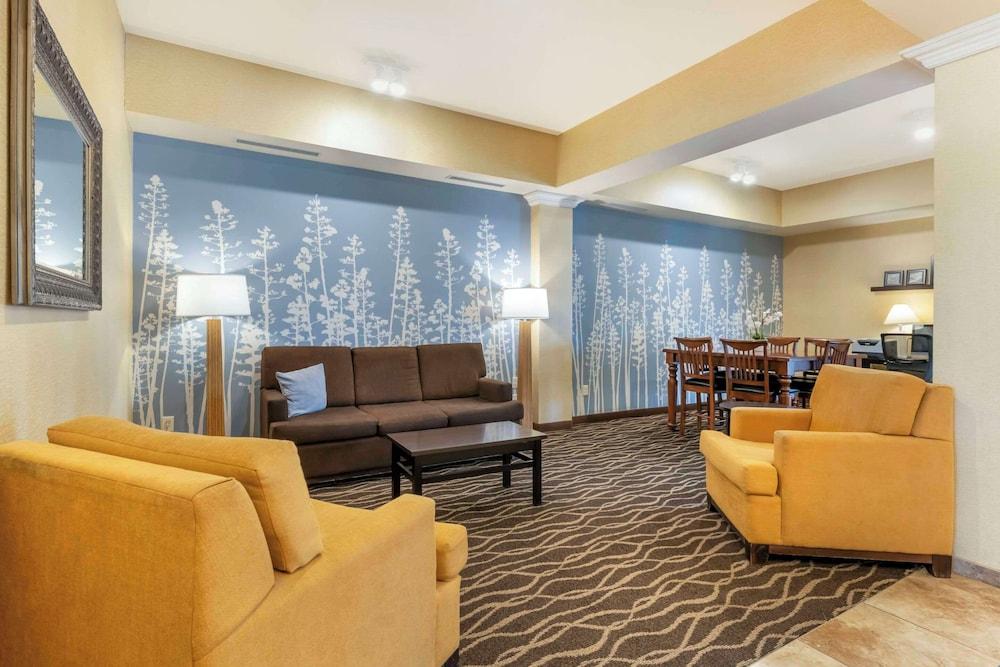 Sleep Inn & Suites Rapid City photo 4