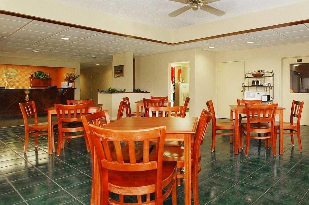 Quality Inn Mullins - Marion photo 40