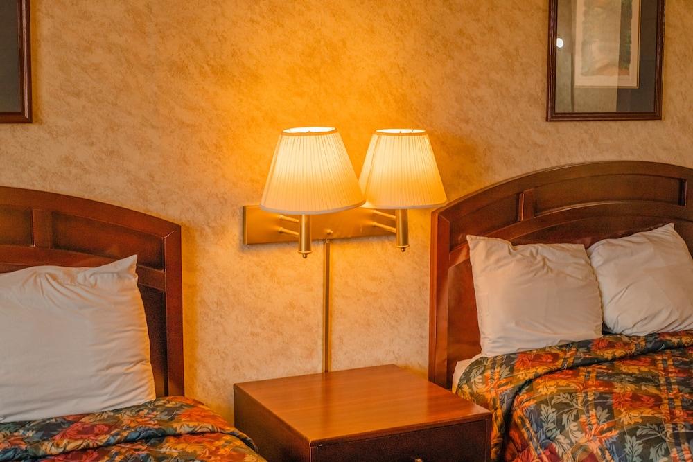 Colfax Inn photo 51