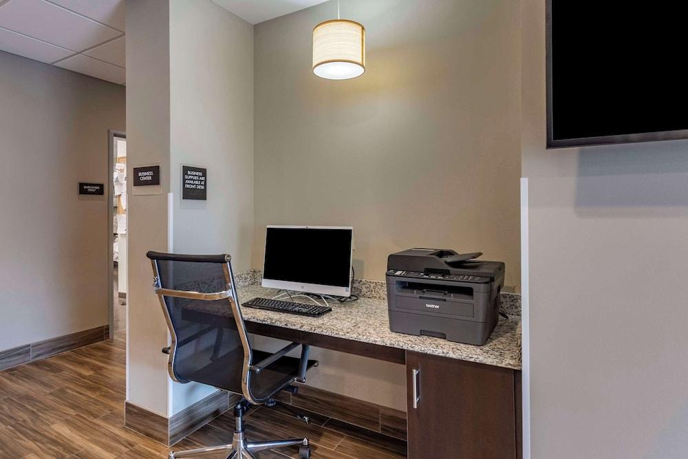 MainStay Suites Bowling Green North photo 14