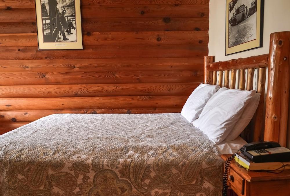 Sumas Mountain Lodge photo 80