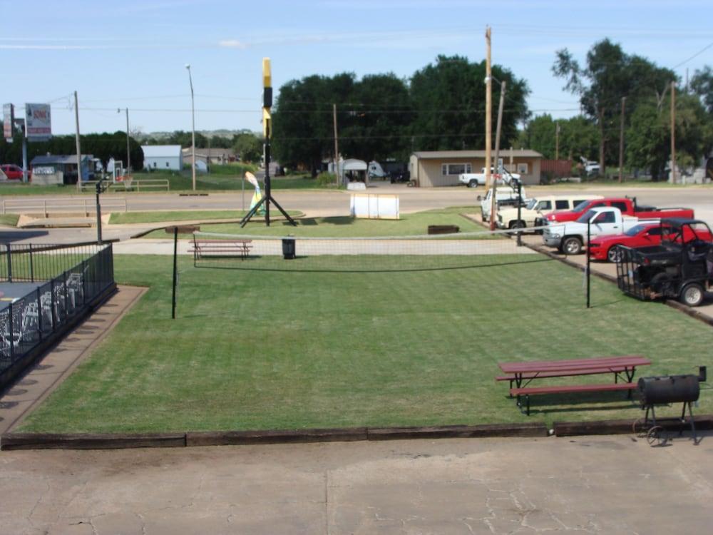 Holiday Motel photo 16