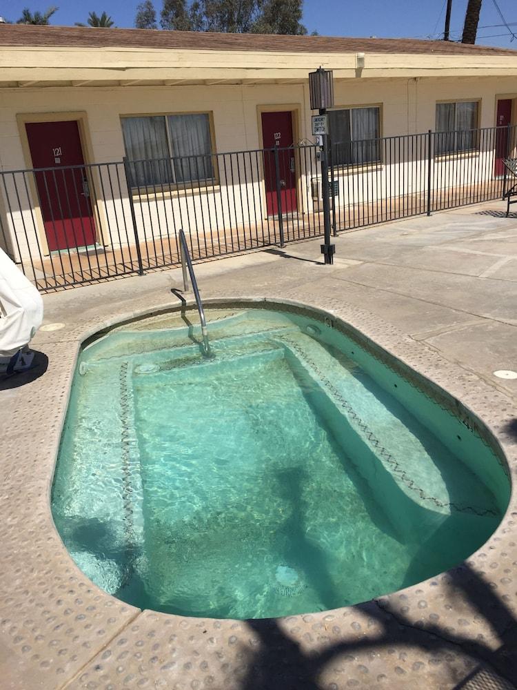 Western Sands Motel photo 17